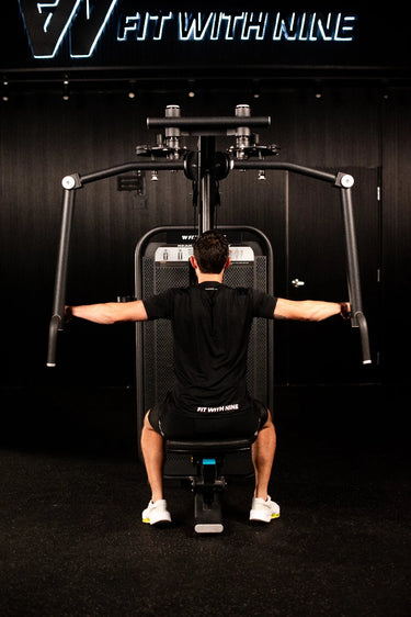 Equipo para Gimnasio - Rear Delt And Pec Fly- Fit With Nine
